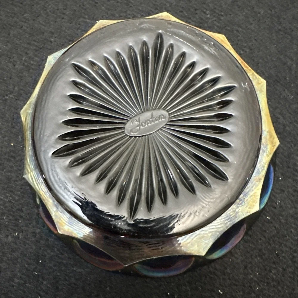 Vintage FENTON CARNIVAL GLASS IRIDESCENT AMETHYST Grape Leaf Candy/Nut Bowl 6